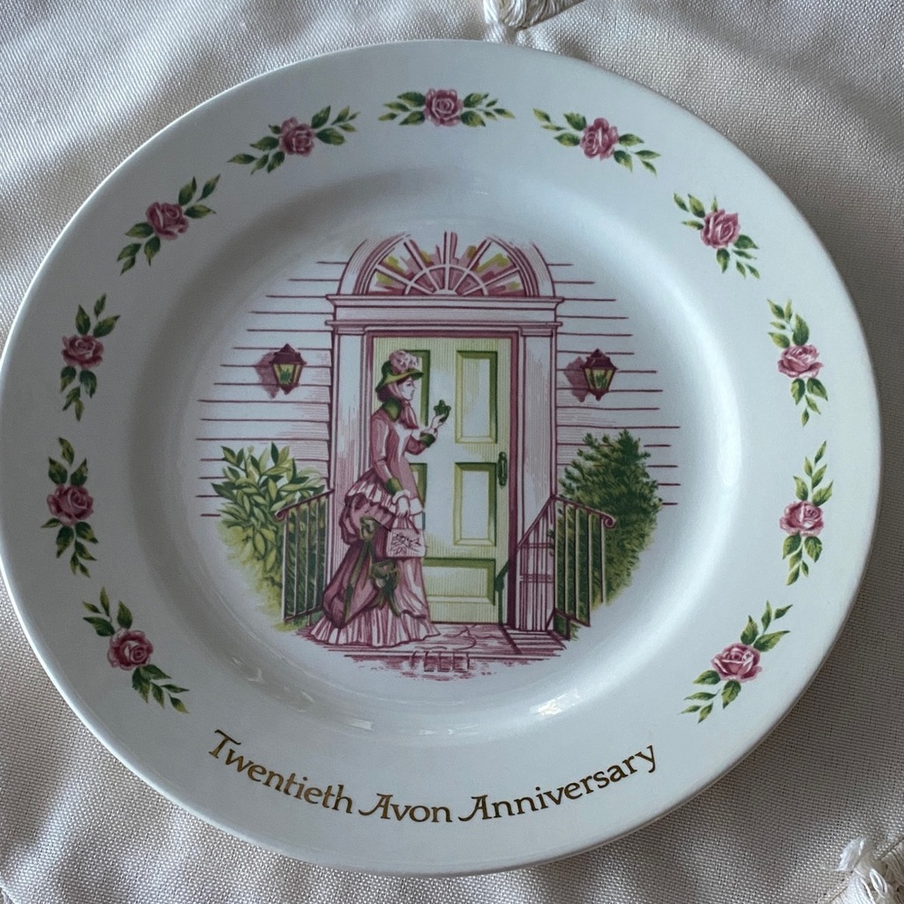 Avon Twentieth Anniversary Plate - White with Pink and Green Design